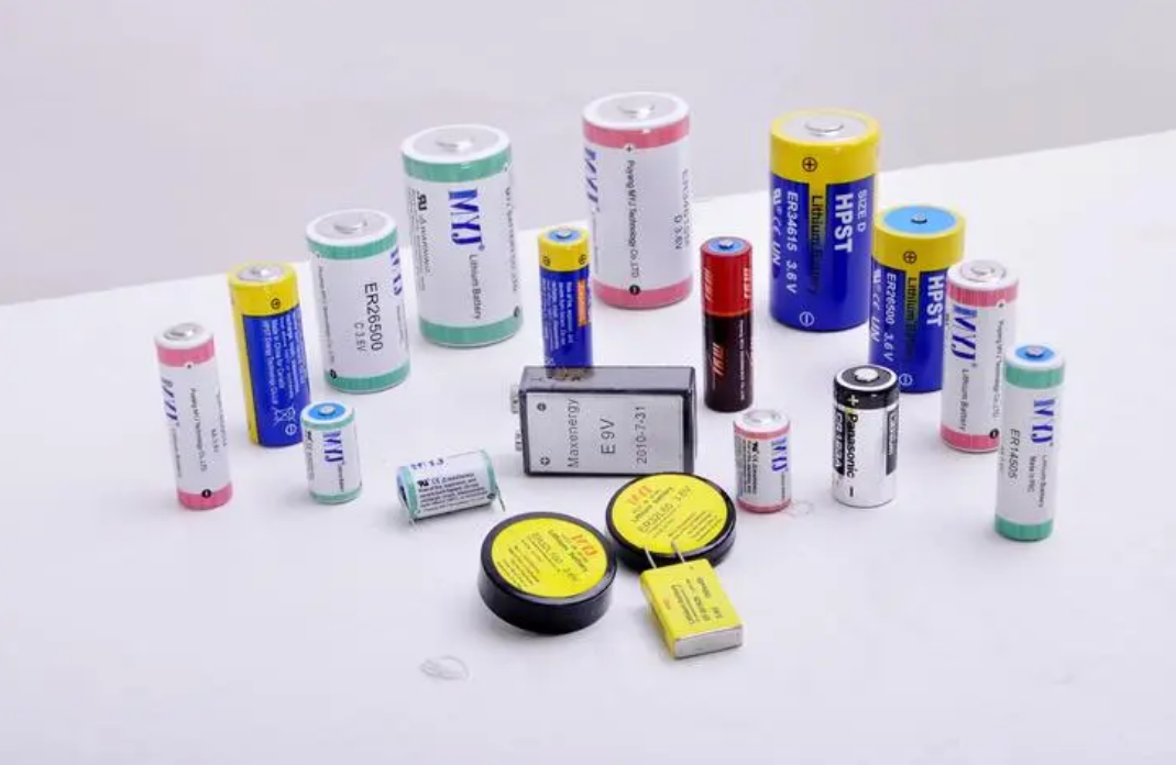 圆柱、方形和软包51漫画
结构特点